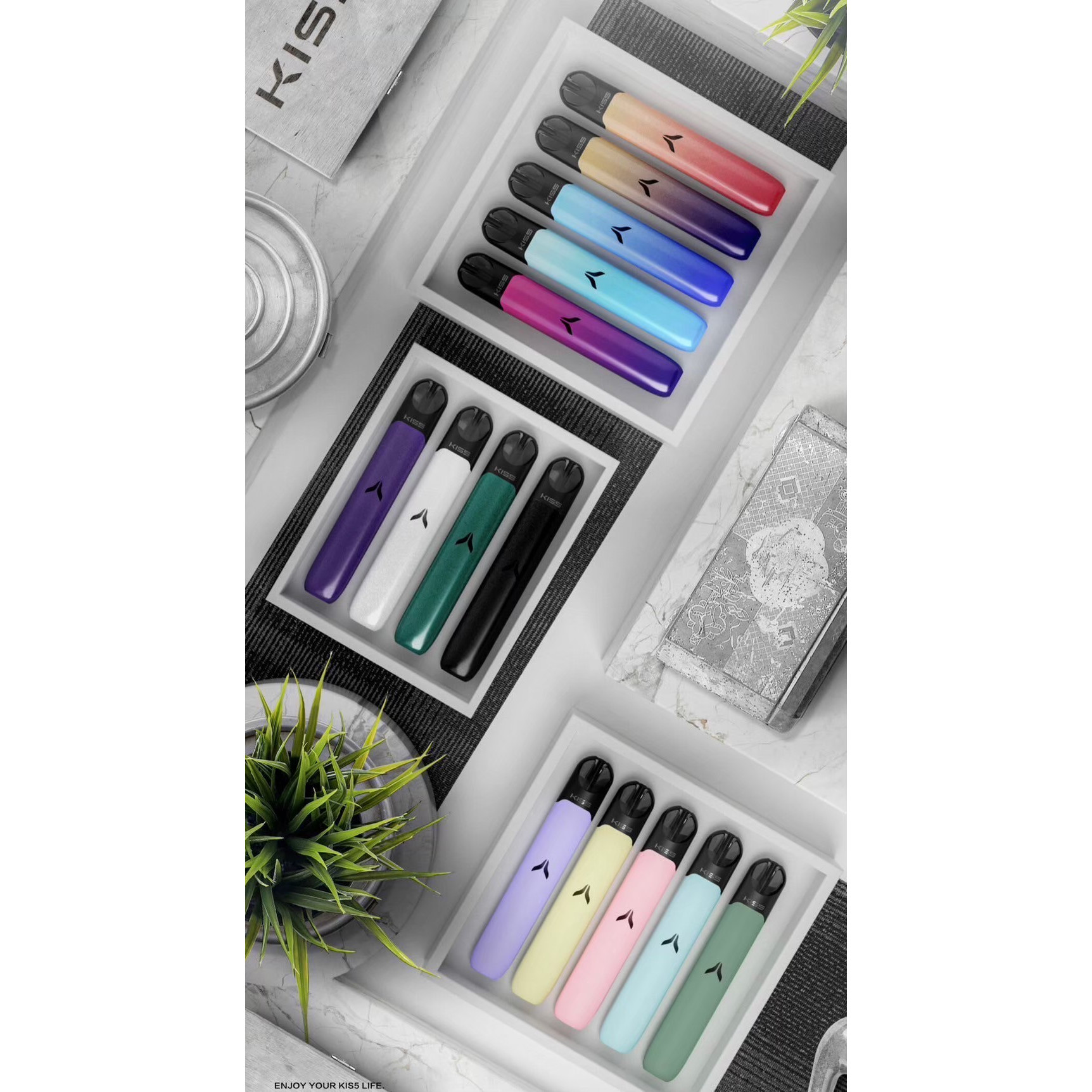 <p>KIS5二代特規主機<br />
不通用其他任何煙彈</p>